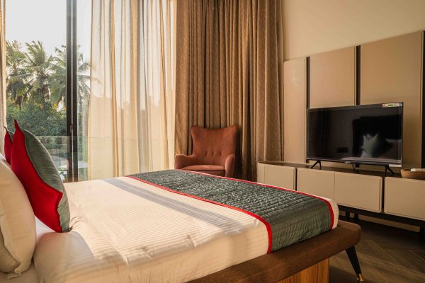 Image Title Goes Here